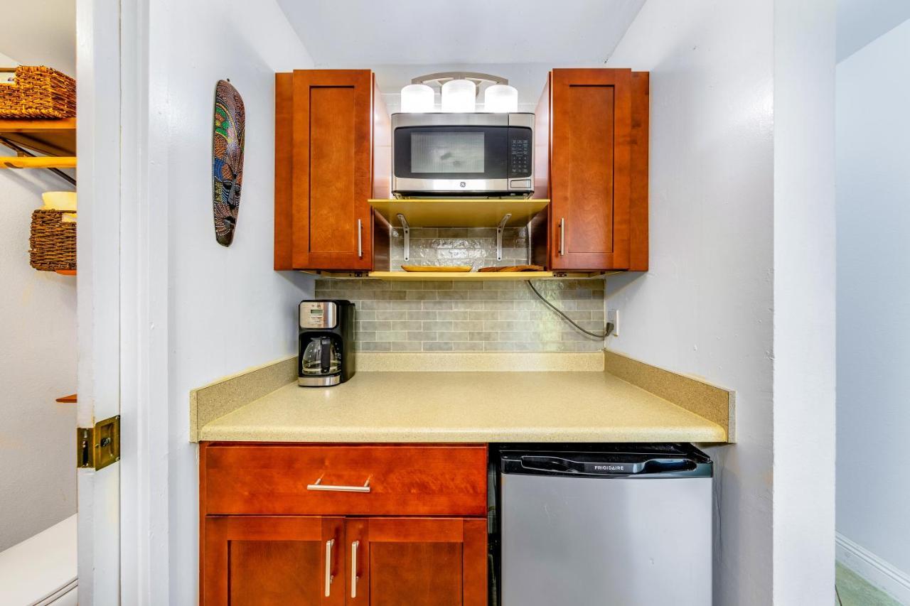 Downtown Hawaiian Paradise Condo With Hot Tub, Pool & Beach - Kona Islander Inn Kailua-Kona Extérieur photo