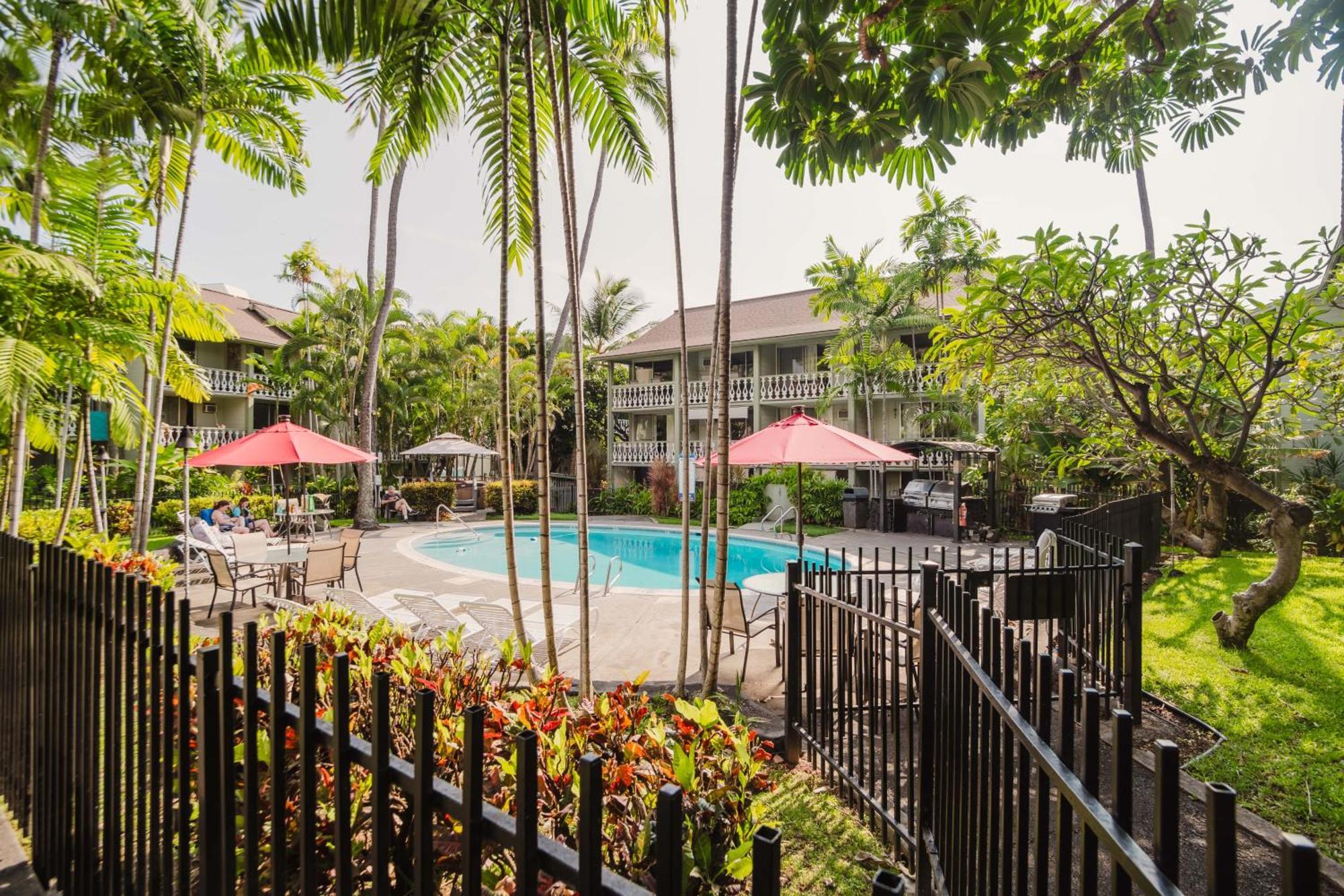 Downtown Hawaiian Paradise Condo With Hot Tub, Pool & Beach - Kona Islander Inn Kailua-Kona Extérieur photo